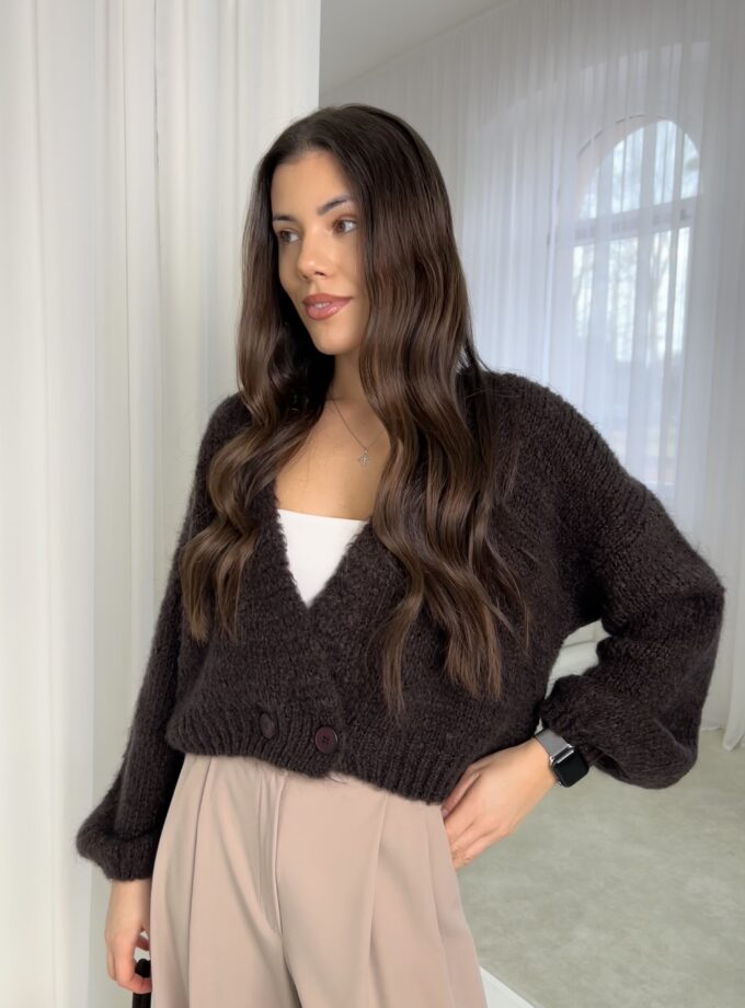 Krótki kardigan Mila czekoladowy brąz